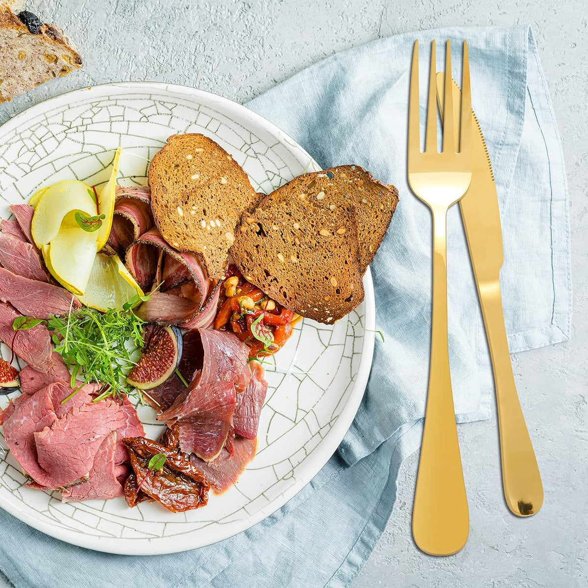 Ménagère de 24 pièces avec support