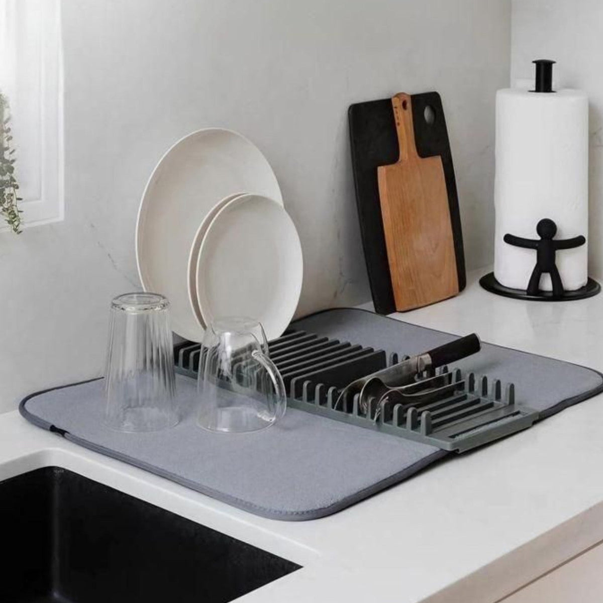 Tapis de séchage à vaisselle avec support pour assiette