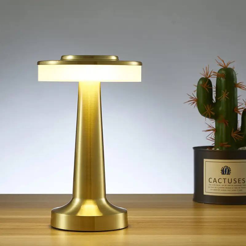 Lampe de table avec capteur tactile